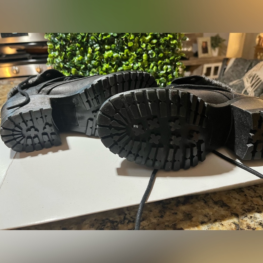 K9 shoes